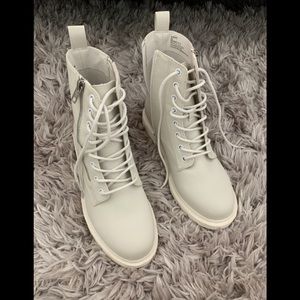 🆕 white combat boots